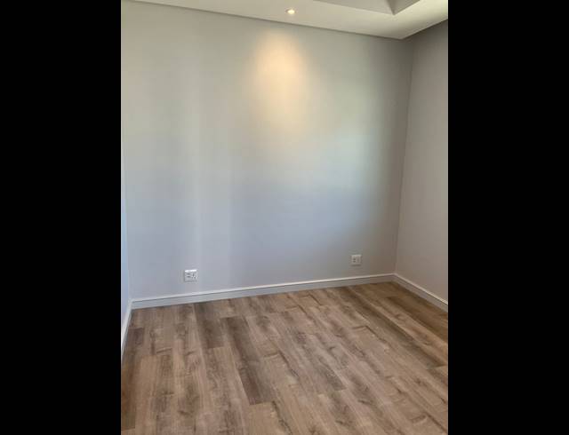 1 BEDROOM APARTMENT TO LET IN FORESHORE